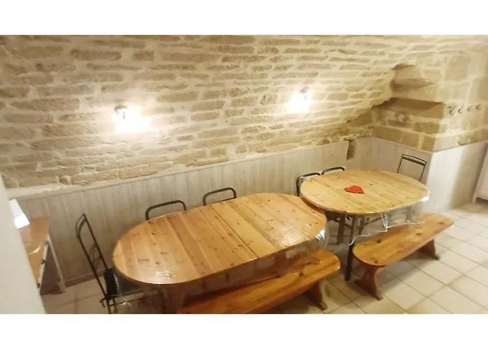 Maison Terrasse Barbecue A 1 Tram De Montpellier Et 20 Min Des Plages بيت للعطل